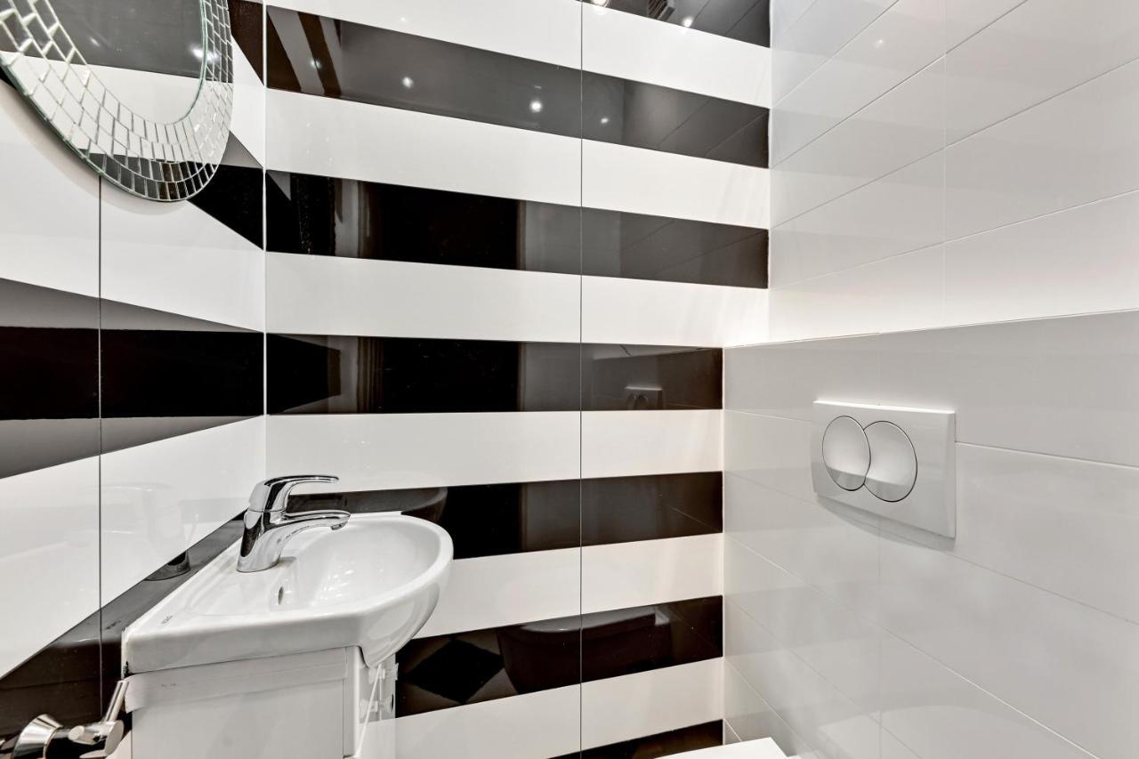 Dlugi Targ Street, Main Old Town & Riverside By Downtown Apartments Gdansk Exterior foto